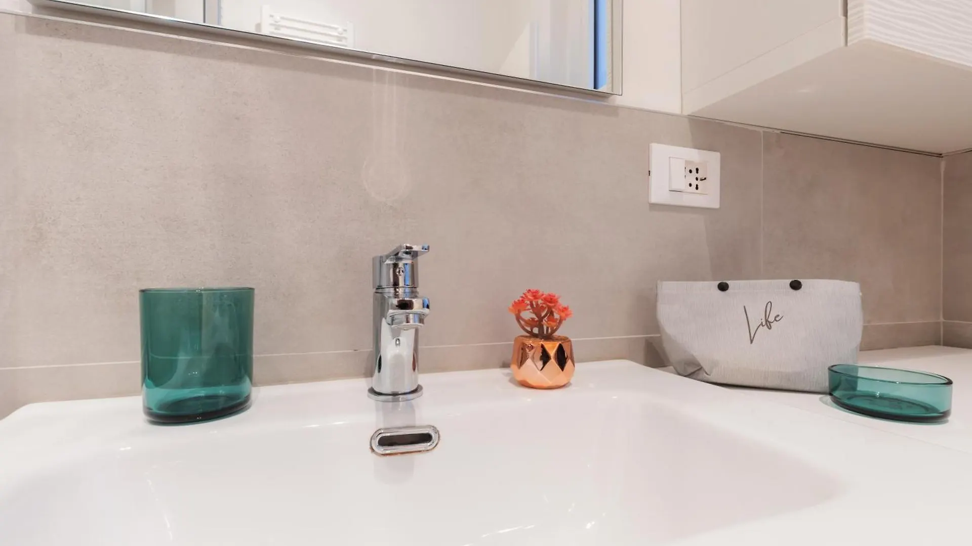 מילאנו Casa Magenta A 4 Minuti Dalla Metro Wifi & Ac
